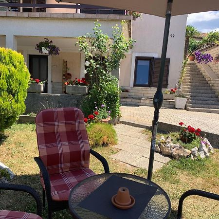 Lovre Apartment Viskovo Екстериор снимка