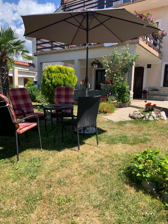 Lovre Apartment Viskovo Екстериор снимка