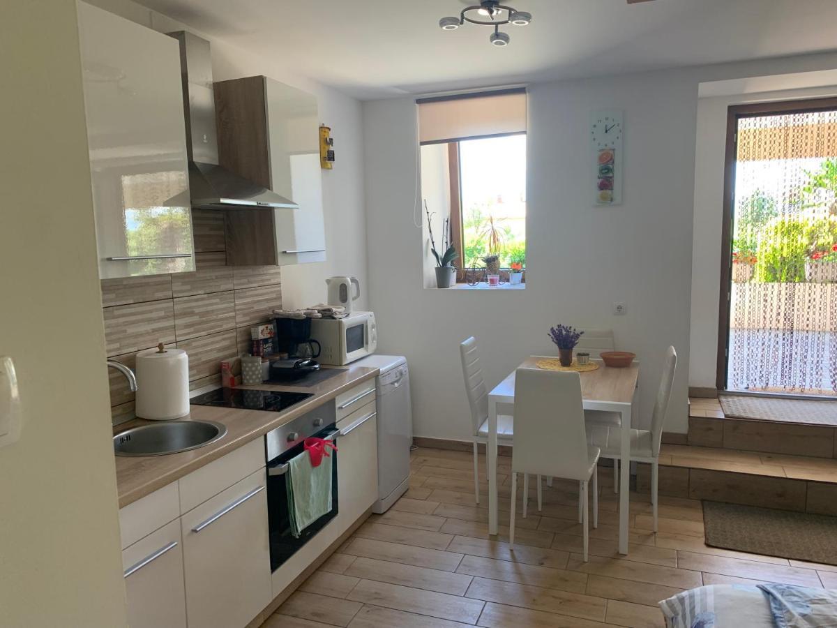 Lovre Apartment Viskovo Екстериор снимка